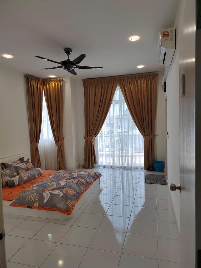 Homestay Greenway Pasir Gudang Zewnętrze zdjęcie